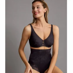 Soutien-gorge minimizer