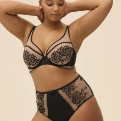 Soutien-gorge plongeant à bonnets couvrants - Noir