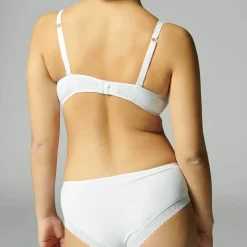 Soutien-gorge sans-armatures structuré