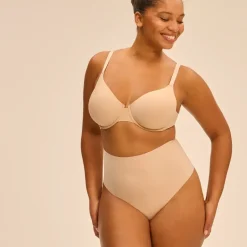 String gainant taille haute
