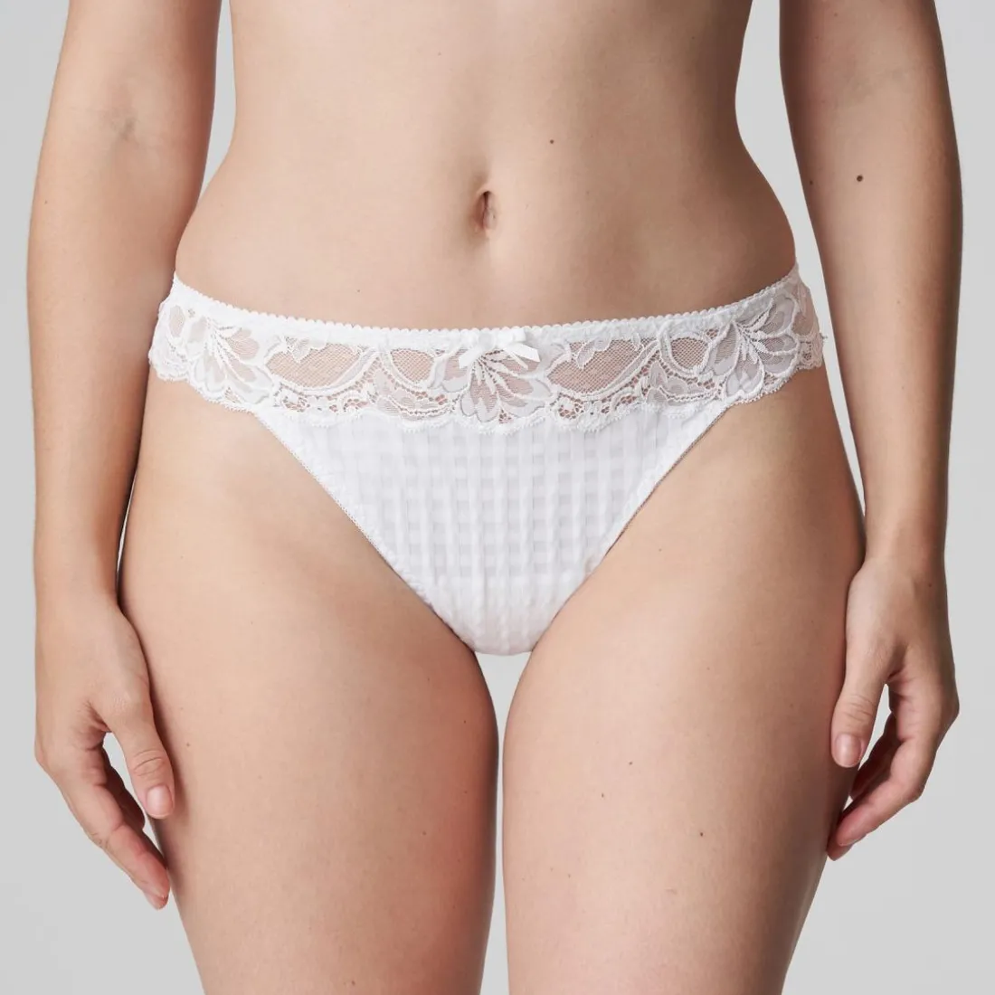 String Prima Donna blanc