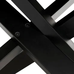 Table à diner design avec pied central en x 'WALABY' en bois noir
