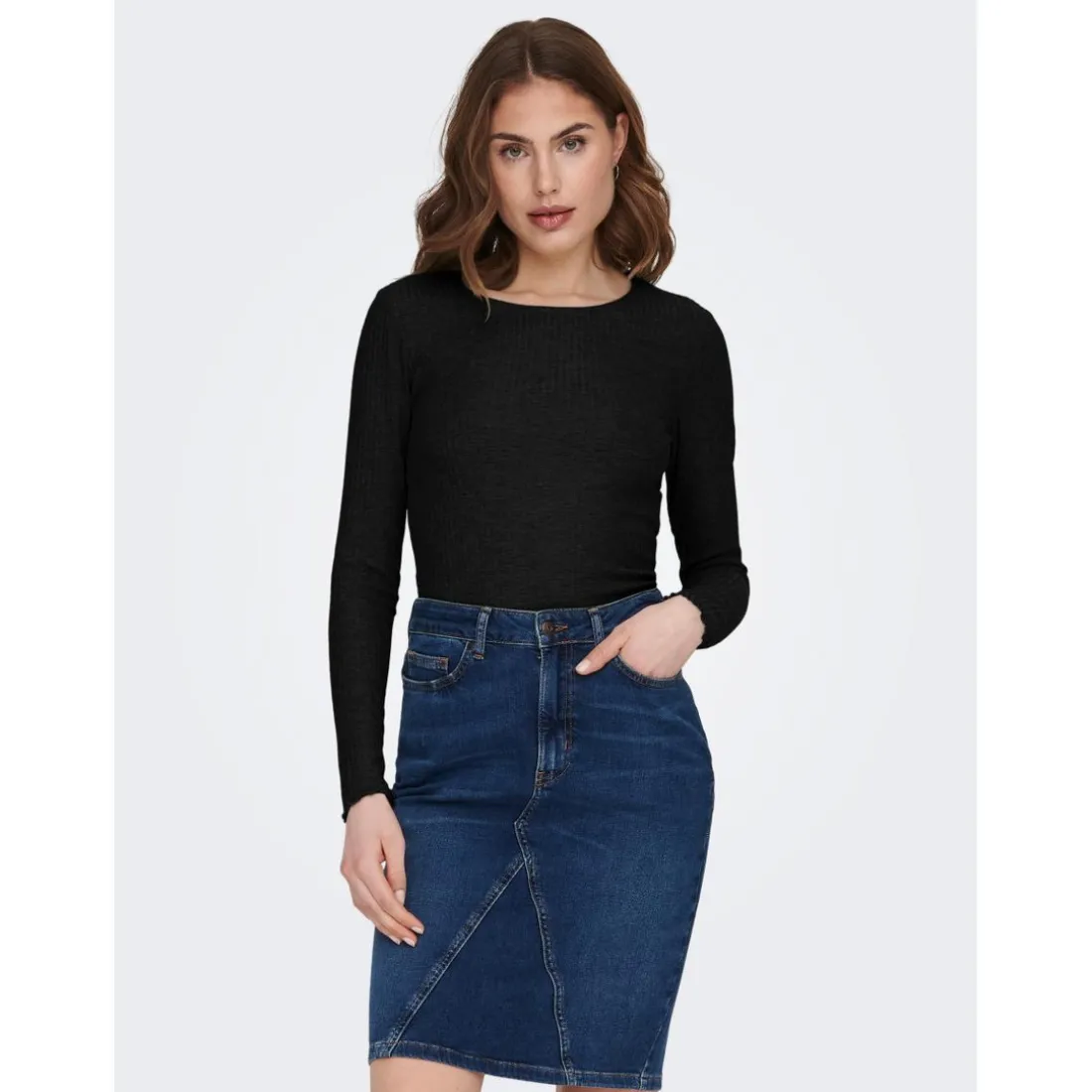 Top Col rond Manches longues Volants noir Tess