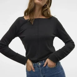 Top manches longues en lyocell Maggie noir Zara