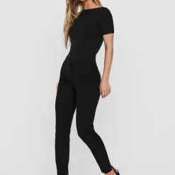 T-shirt Slim Fit Col bateau Manches courtes Longueur regular noir en coton modal